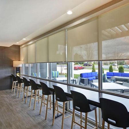 Home2 Suites By Hilton Grand Rapids North Walker Εξωτερικό φωτογραφία